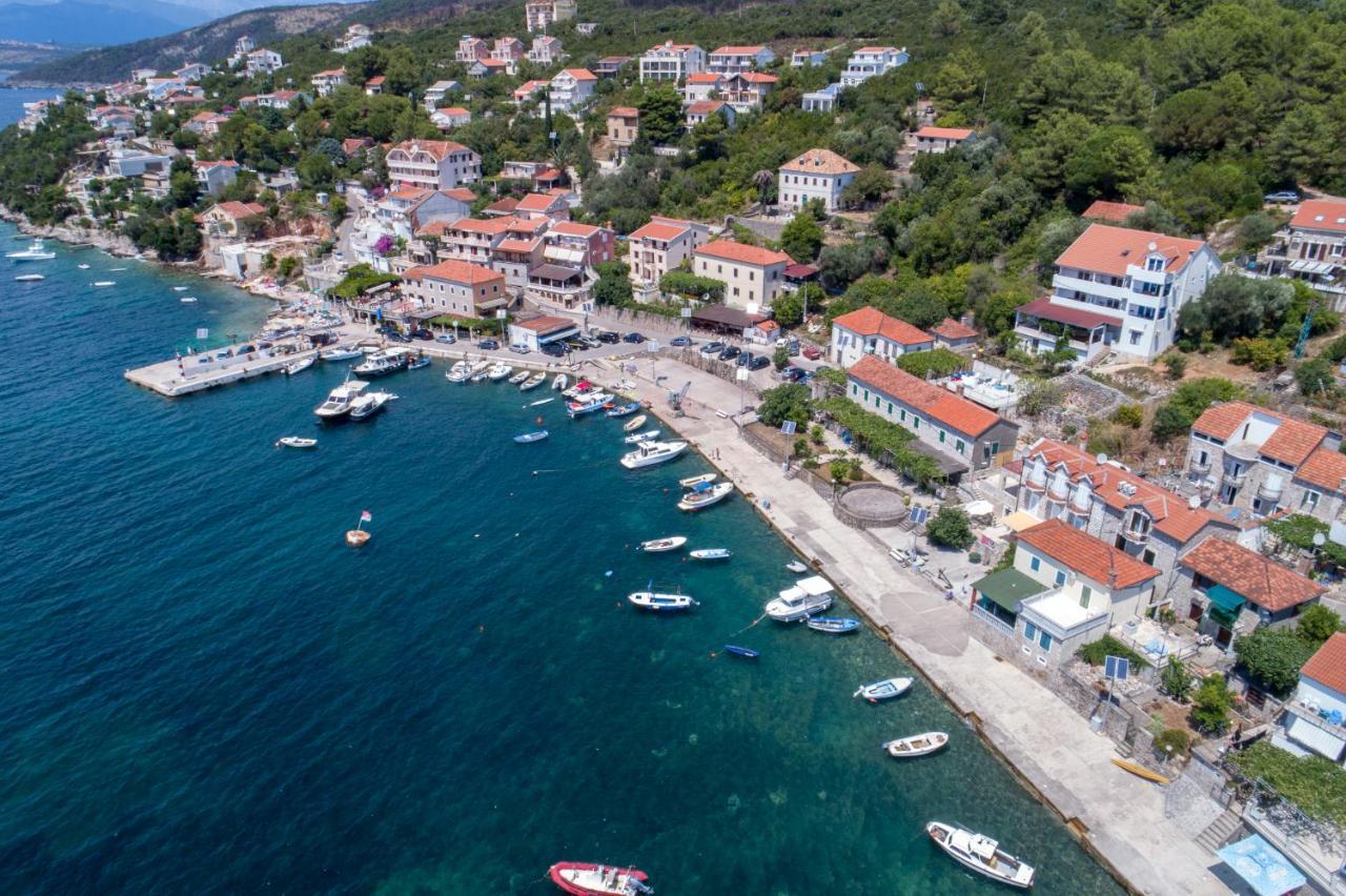 Apartments Vesna Тиват Экстерьер фото